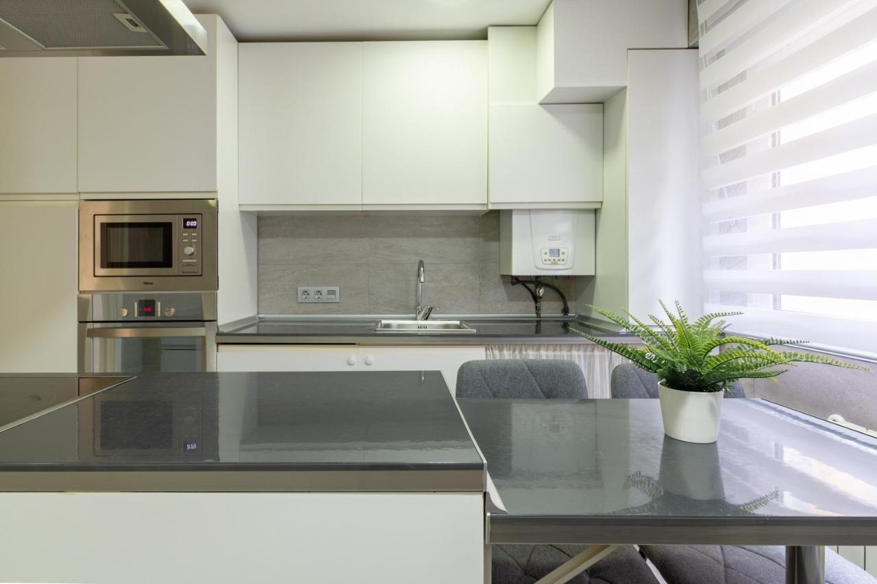 Ah King Size Apartment Vut5461As Oviedo Buitenkant foto